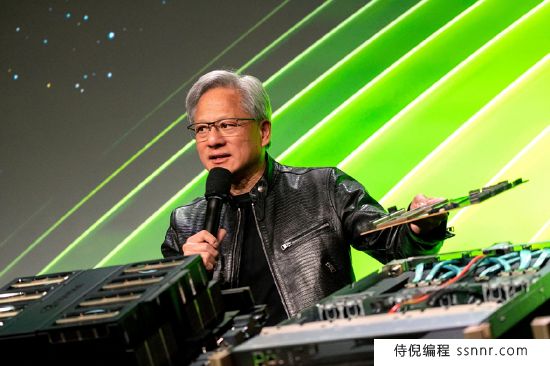 一周外盘头条|拜登反对日企收购美国钢铁 特朗普提前封官马斯克 非农前值大幅下修 美国暴力降息大门敞开?